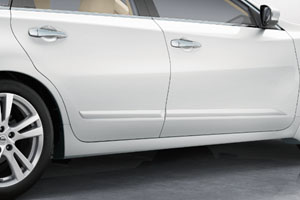 th_13_Altima_Body_Side_Moldings1